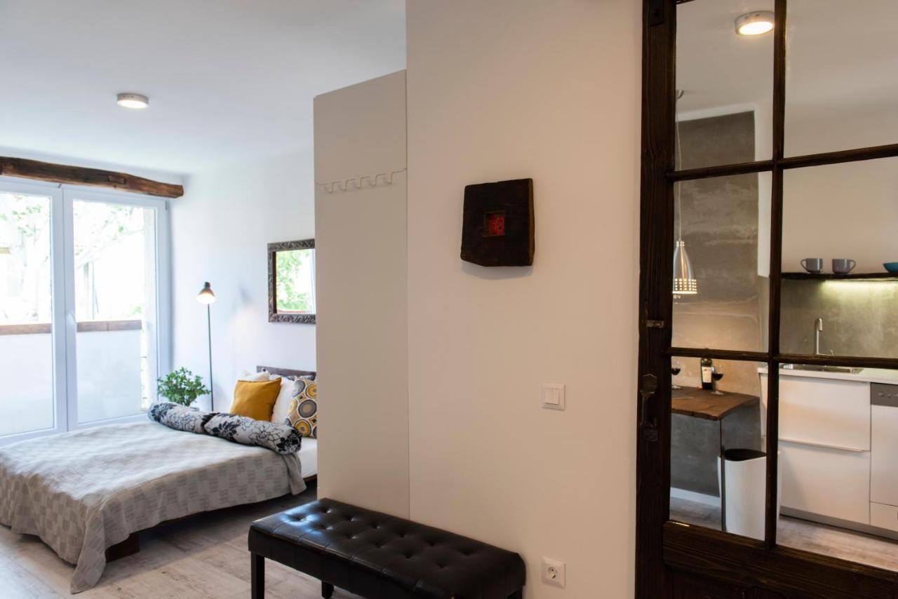Апартаменты Loft Apartman Печ Экстерьер фото