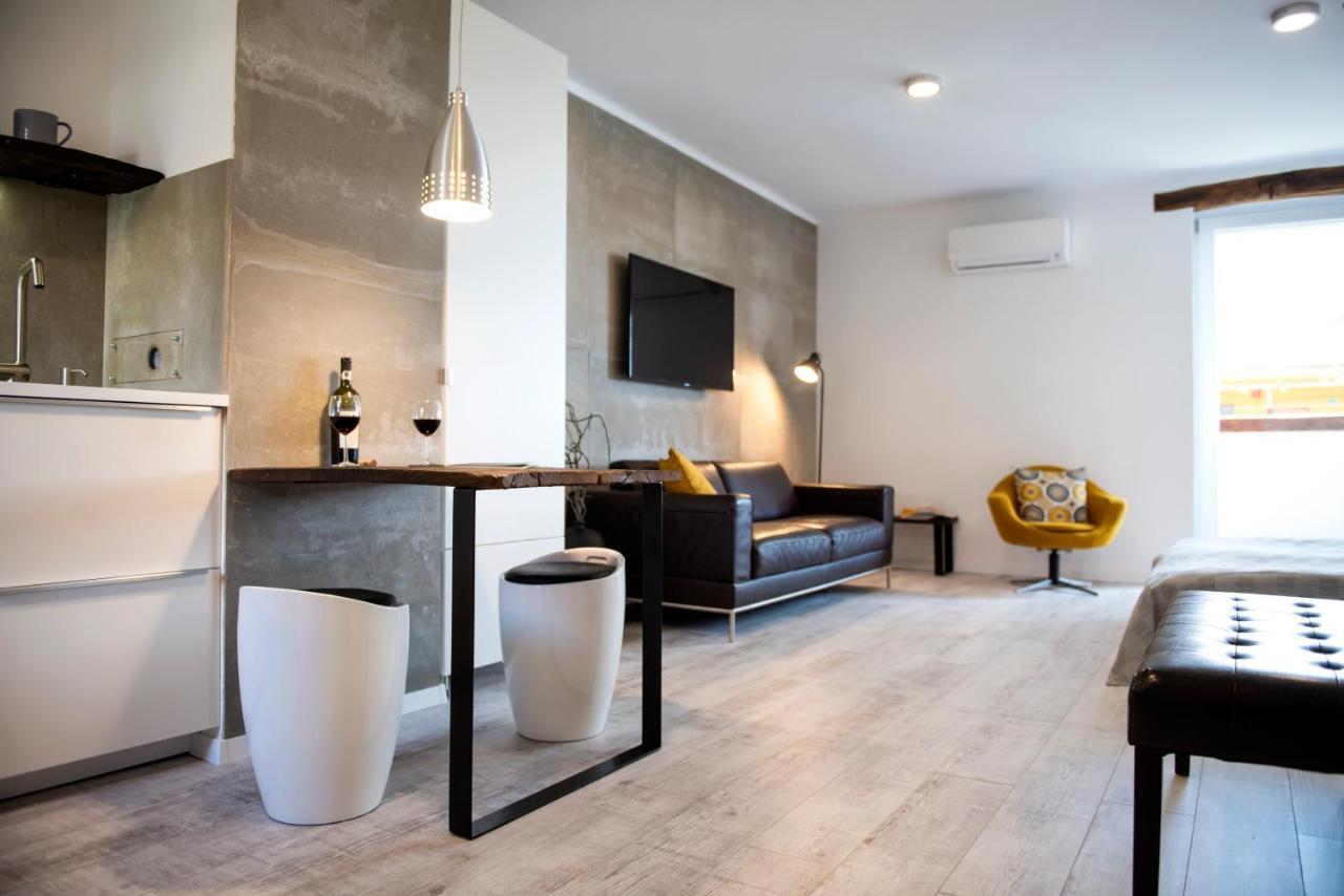 Апартаменты Loft Apartman Печ Экстерьер фото